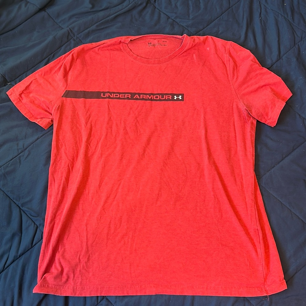 Under Armour t shirt